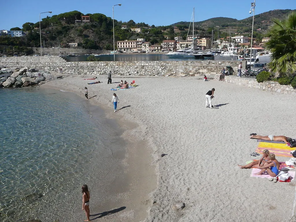 Affittacamere Vista Mare Porto Azzurro 3*,